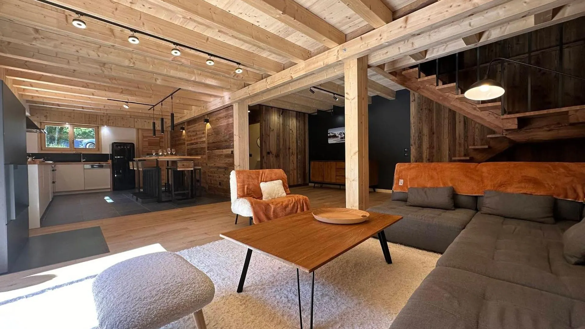 Chalet Confortable Avec Cheminee Et Terrasse A Samoens - Fr-1-624-5