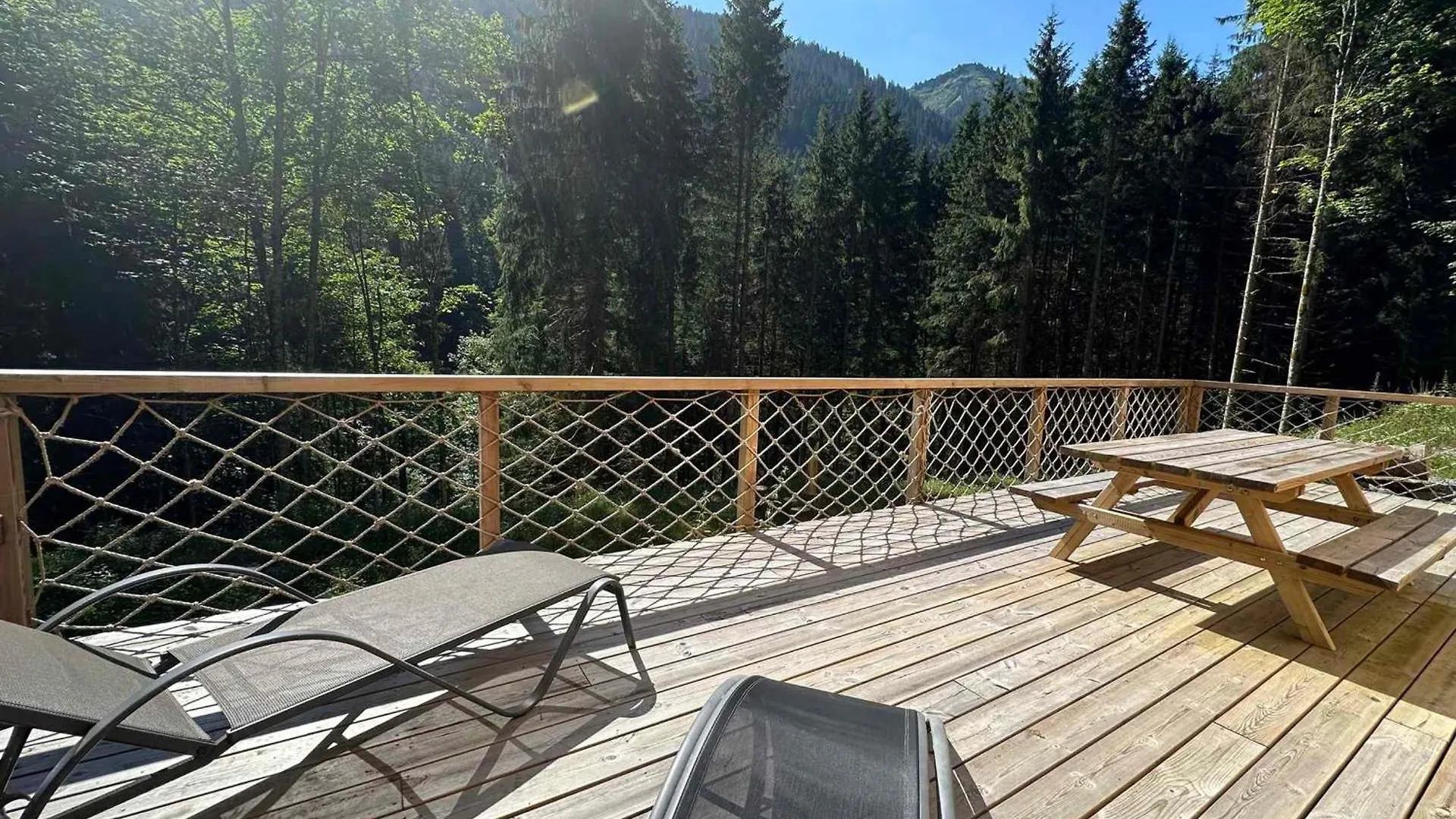 Chalet Confortable Avec Cheminee Et Terrasse A Samoens - Fr-1-624-5