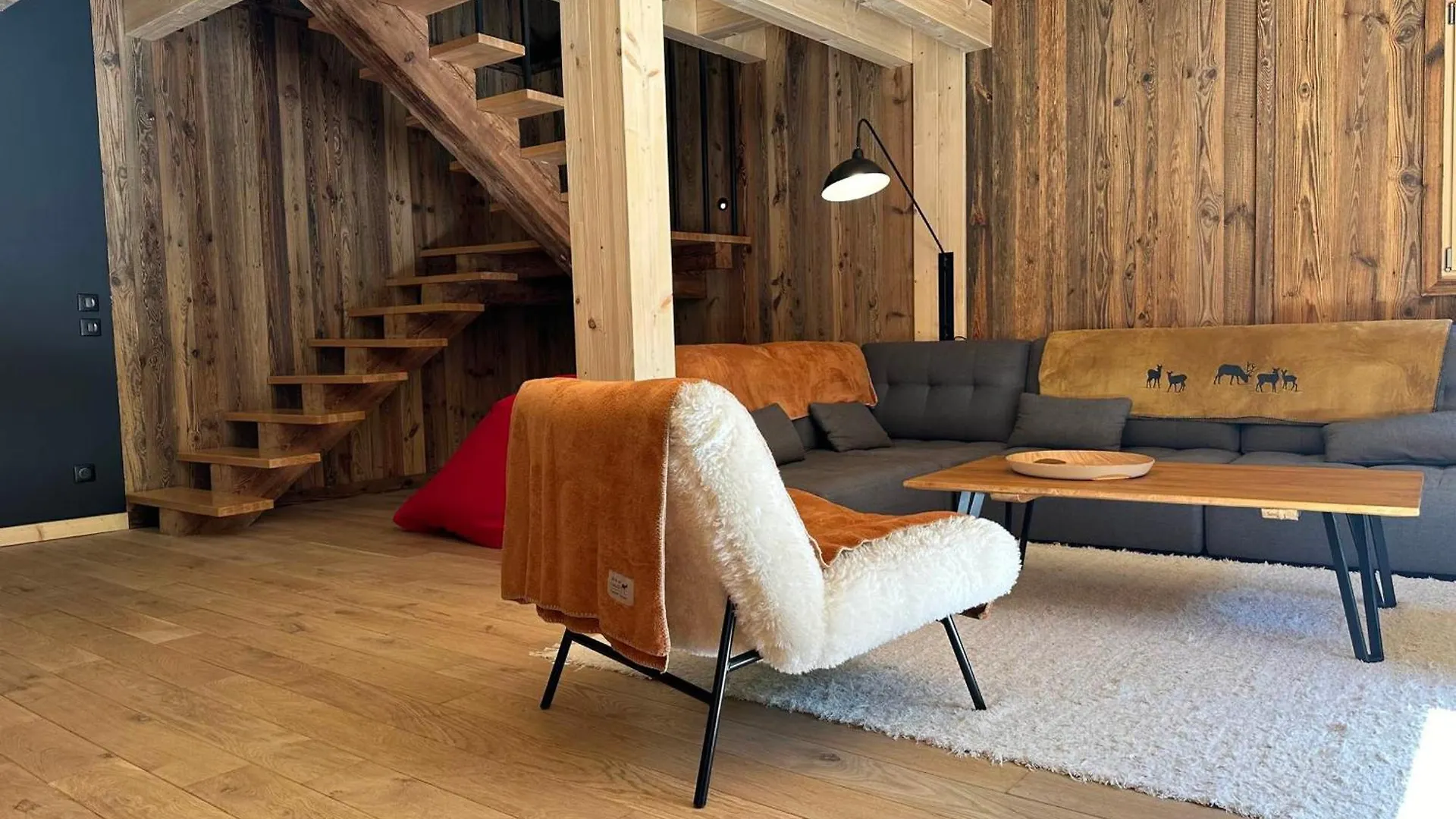 Chalet Confortable Avec Cheminee Et Terrasse A Samoens - Fr-1-624-5 0*,  Franciaország